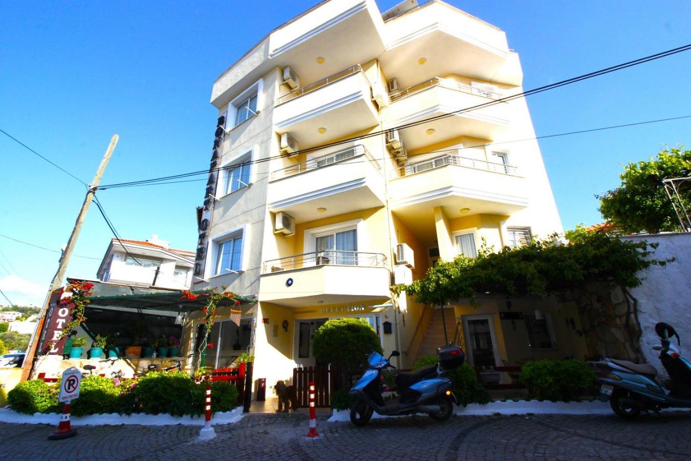 Bonapart Hotel Çeşme Extérieur photo