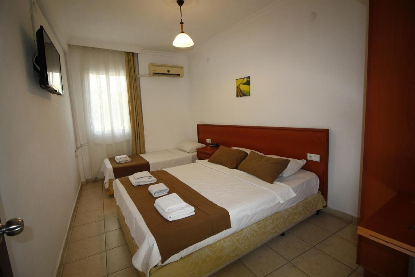 Bonapart Hotel Çeşme Extérieur photo